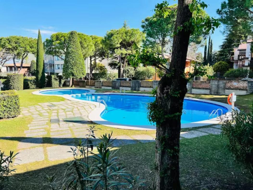 Lido Galeazzi Giant Pool Διαμέρισμα Σιρμιόνε Εξωτερικό φωτογραφία